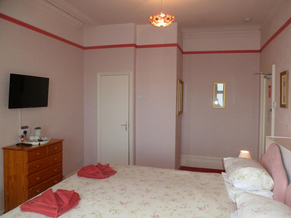 Wavecrest Lodge Fleetwood Room photo