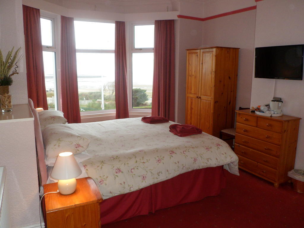 Wavecrest Lodge Fleetwood Room photo